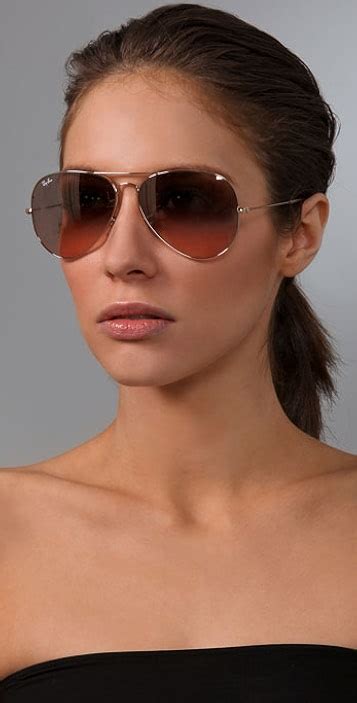 oversized ray ban aviator sunglasses.